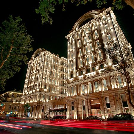 Intercontinental Baku By Ihg Hotel Exterior photo The hotel at night