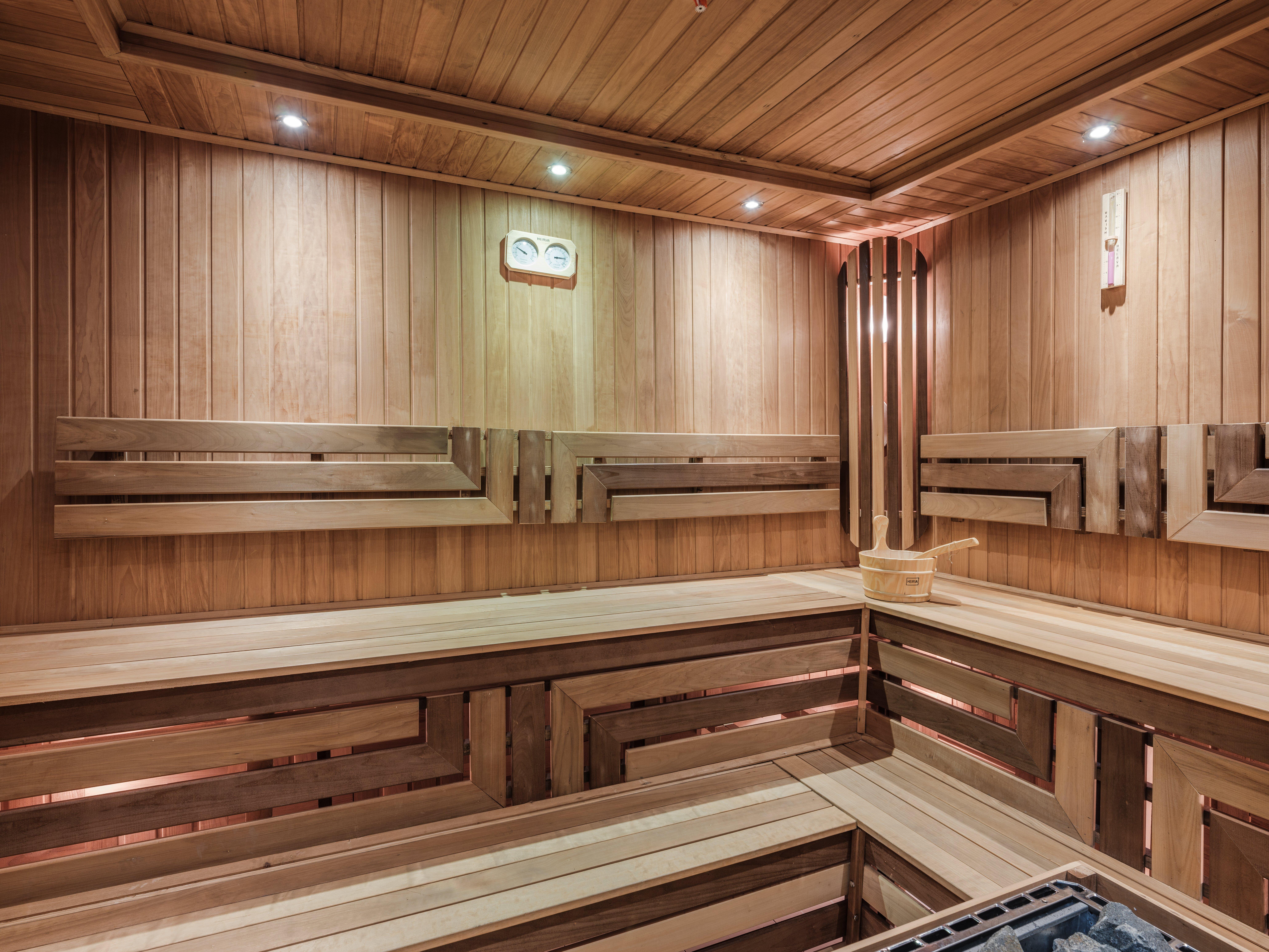 Intercontinental Baku By Ihg Hotel Exterior photo Sauna