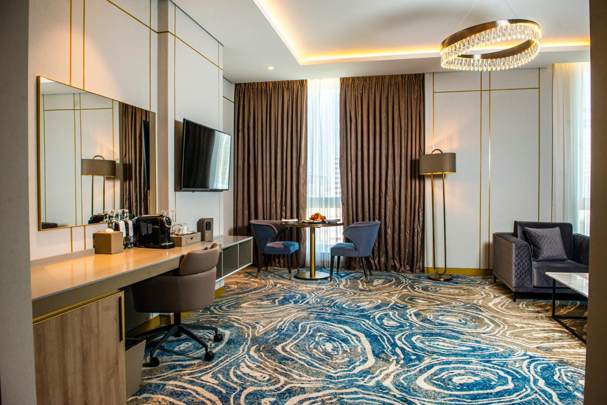Intercontinental Baku By Ihg Hotel Exterior photo Suite