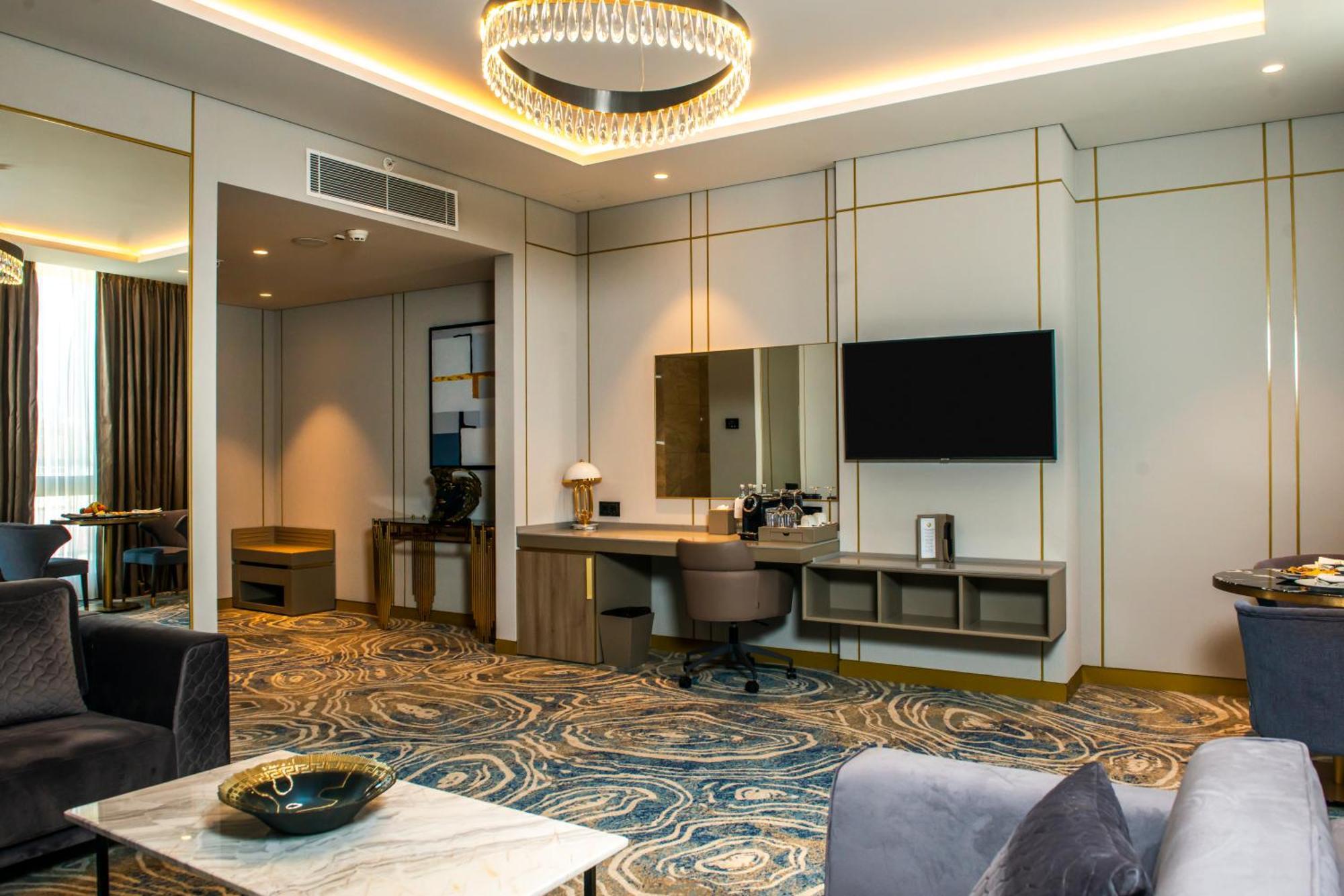 Intercontinental Baku By Ihg Hotel Exterior photo Suite at the hotel